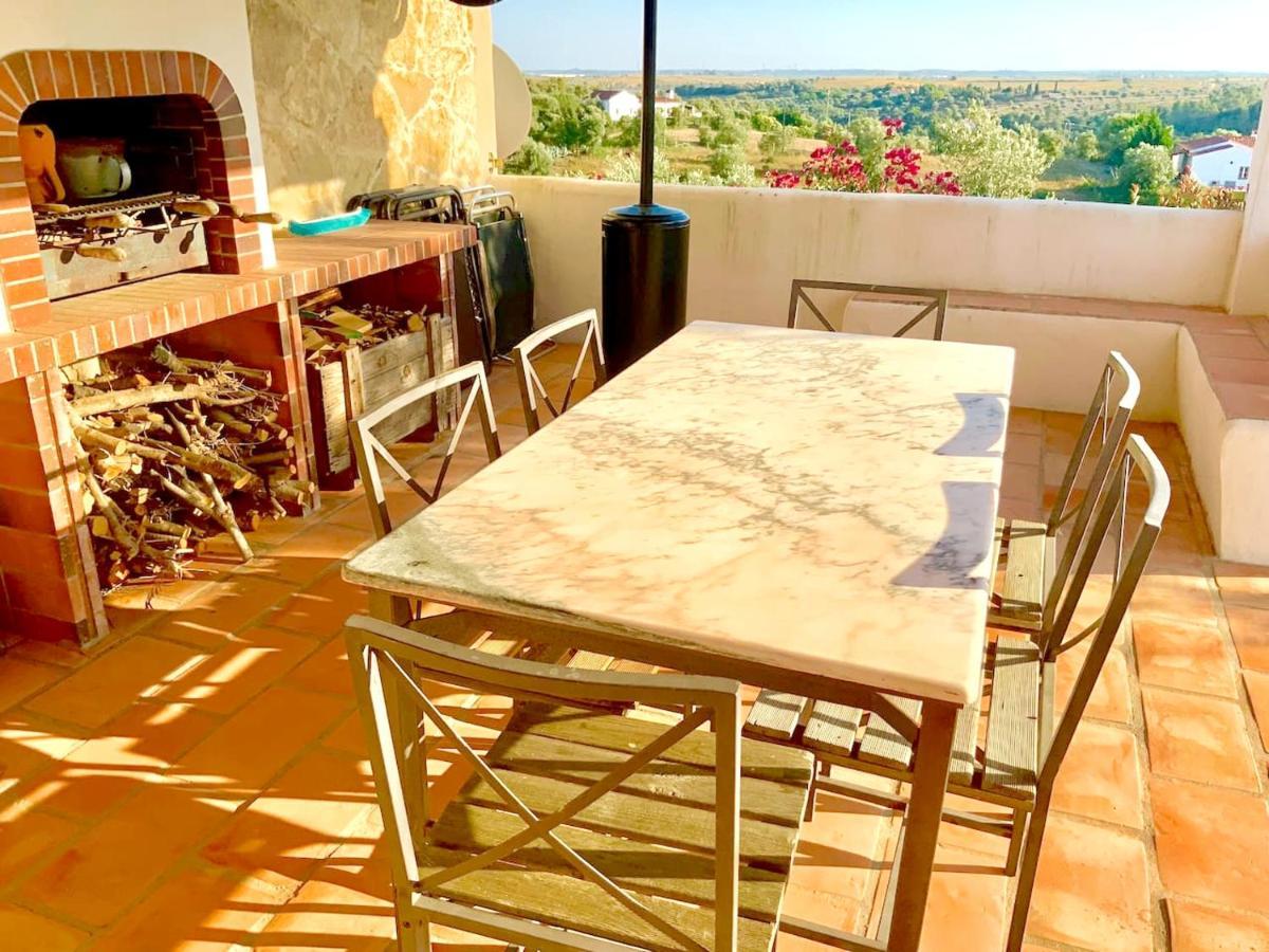 Charming Villa In Casais De Sao Bras 外观 照片